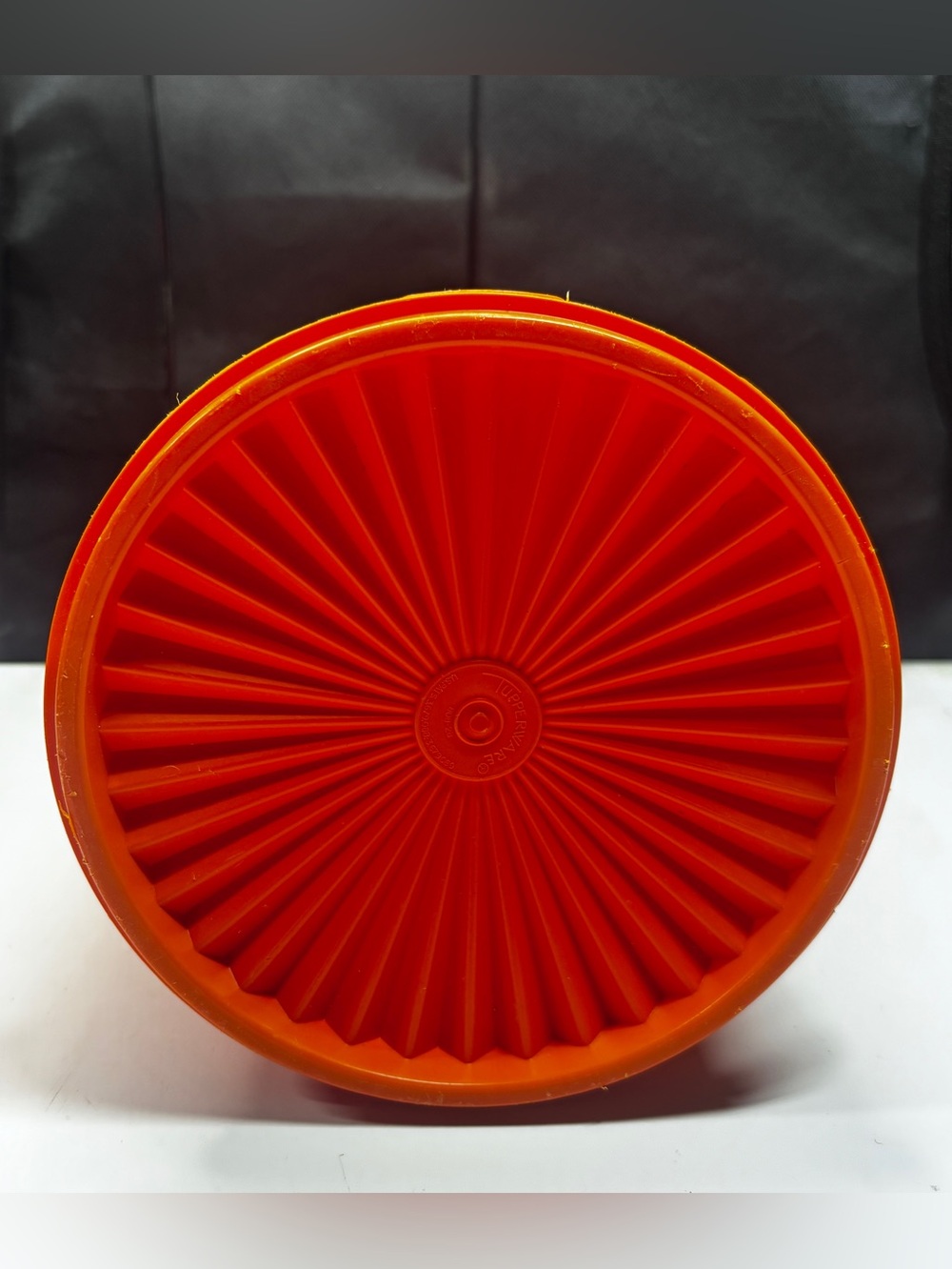Tupperware Servalier 16 Cup Canister Harvest Orange w/Lid Vintage - Picture 5 of 10